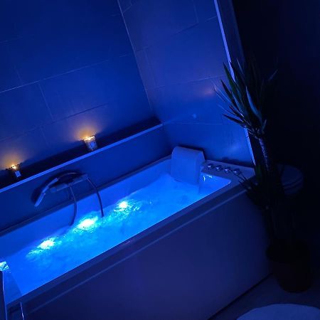 Sublime Appartement Avec Balneo Toulouse Exterior photo